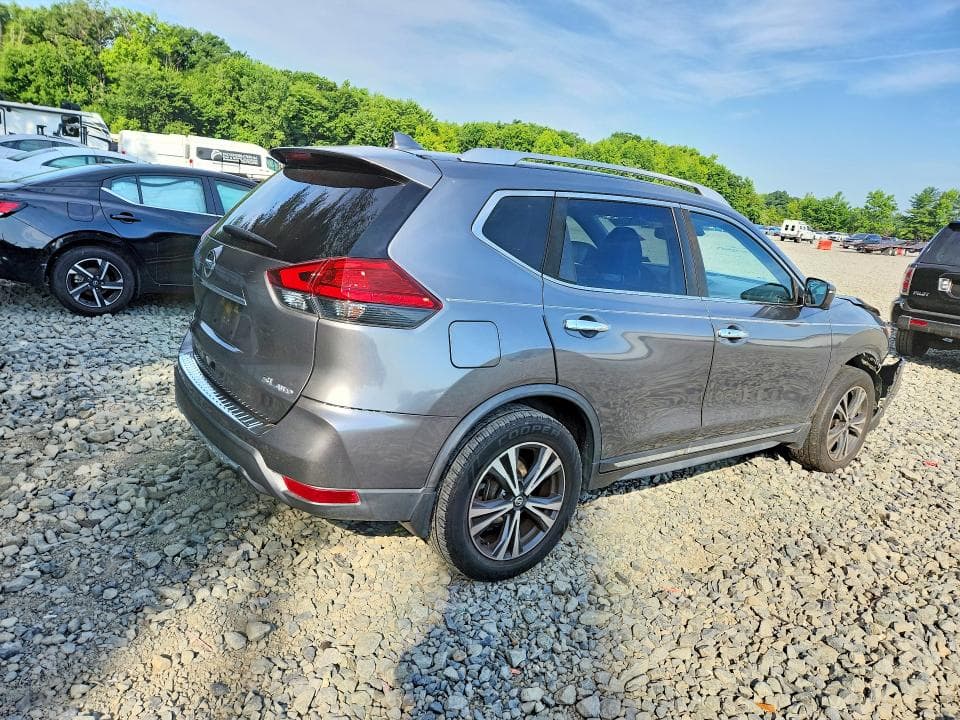 2017 NISSAN ROGUE SL 3
