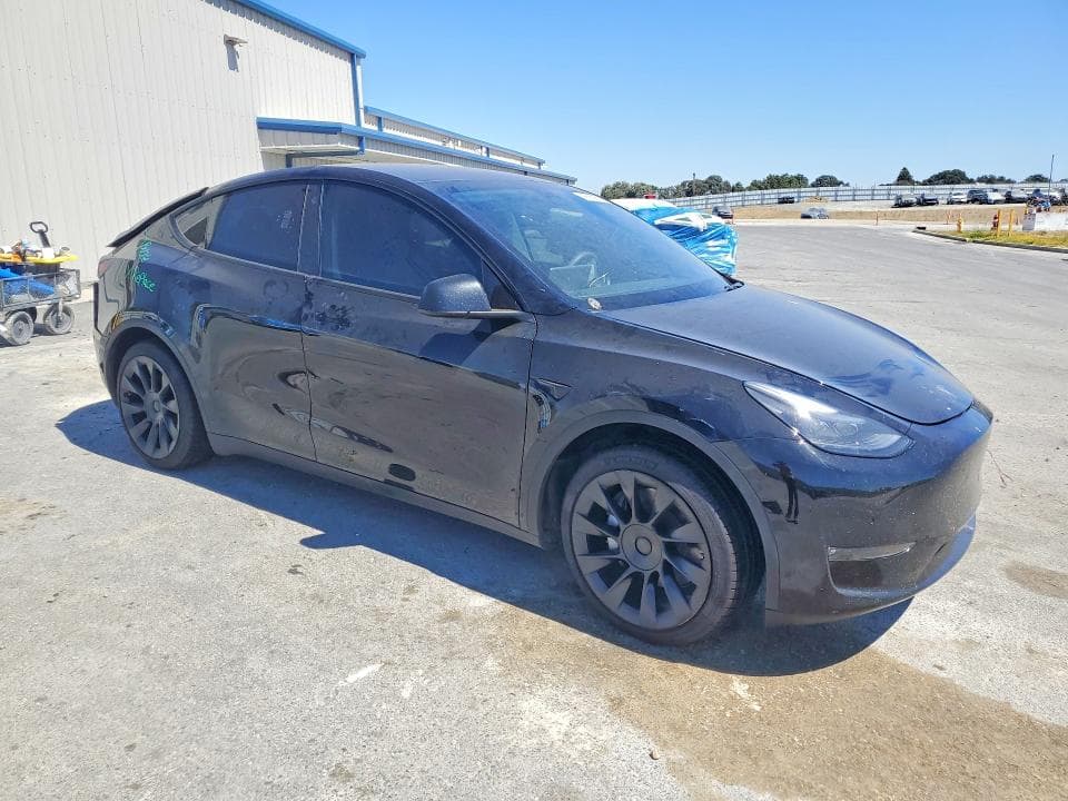 2022 TESLA MODEL Y 4
