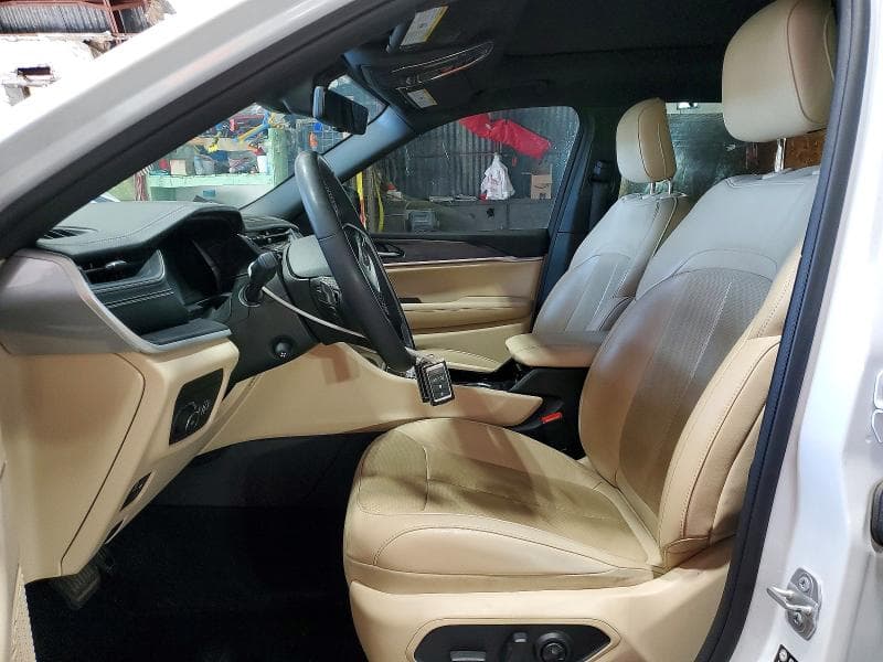 2023 JEEP GRAND CHEROKEE L LIMITED 7