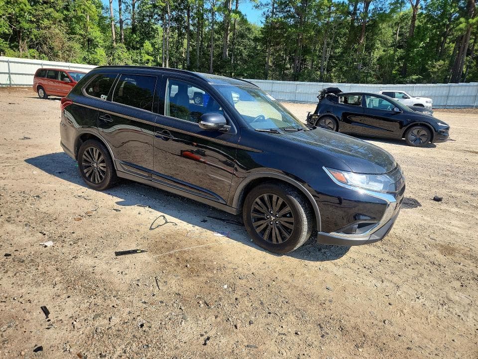 2020 MITSUBISHI OUTLANDER SE 4