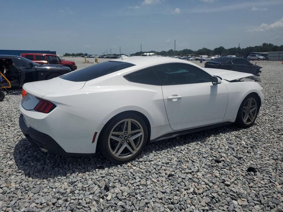 2024 FORD MUSTANG 3