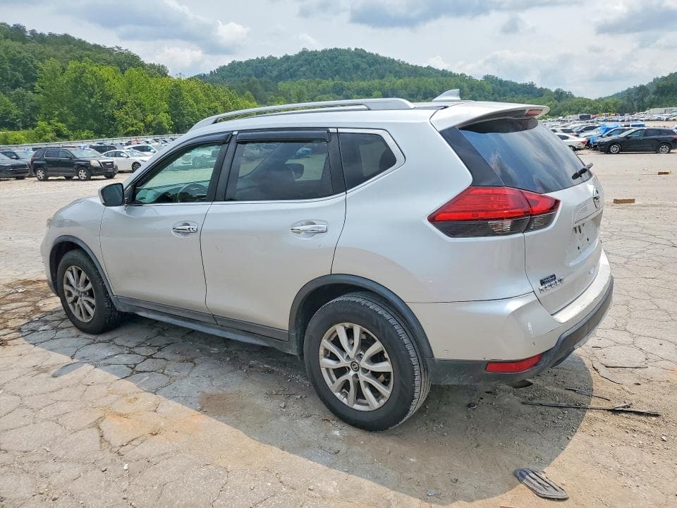 2017 NISSAN ROGUE SV 2