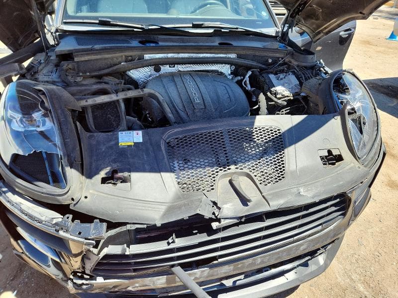 2021 PORSCHE MACAN 12