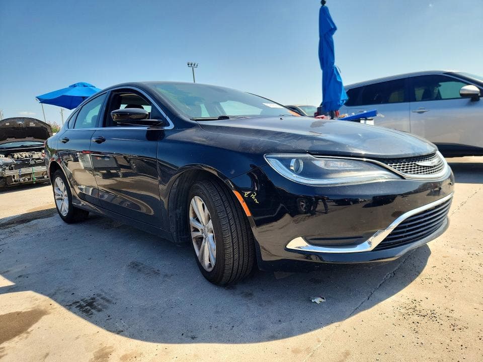 2017 CHRYSLER 200 LIMITED 4