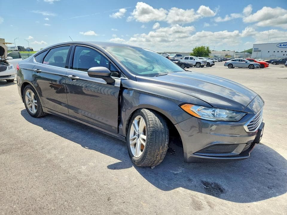 2018 FORD FUSION SE 4