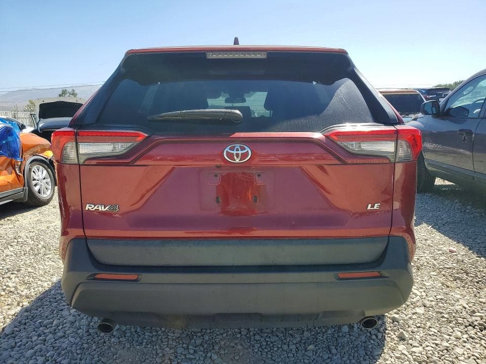 2020 TOYOTA RAV4 LE 6