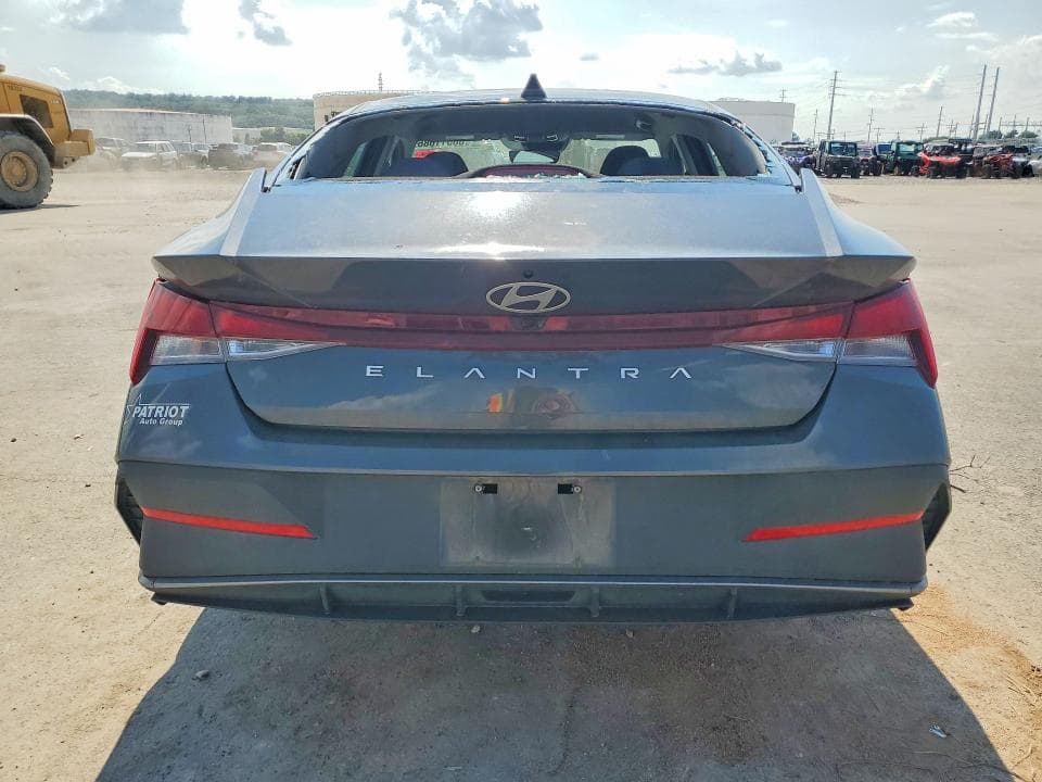 2024 HYUNDAI ELANTRA 6