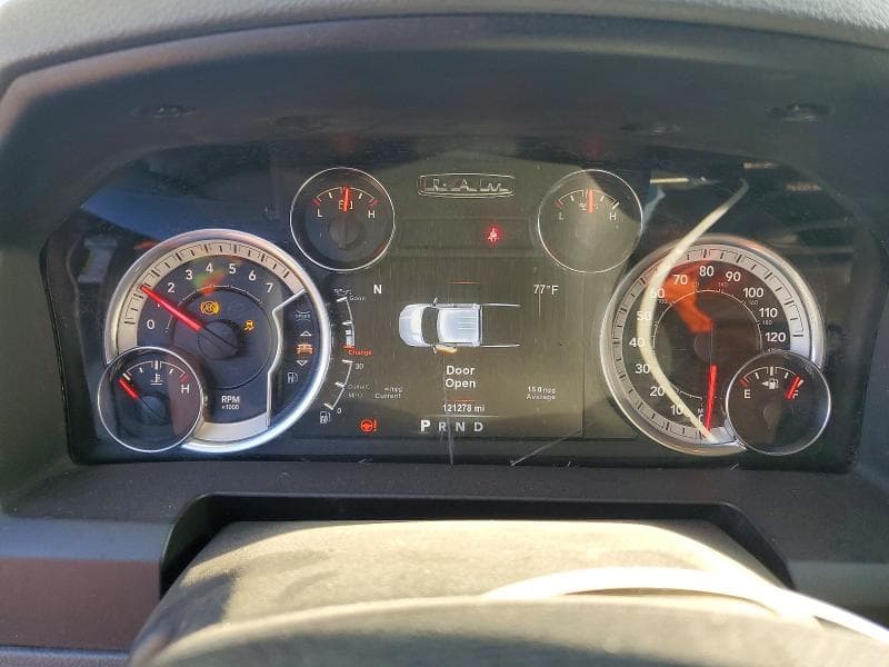 2018 RAM 1500 SLT 9