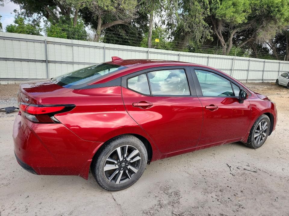 2021 NISSAN VERSA SV 3