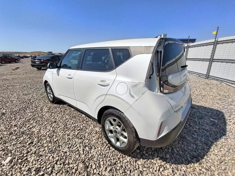 2023 KIA SOUL LX 2