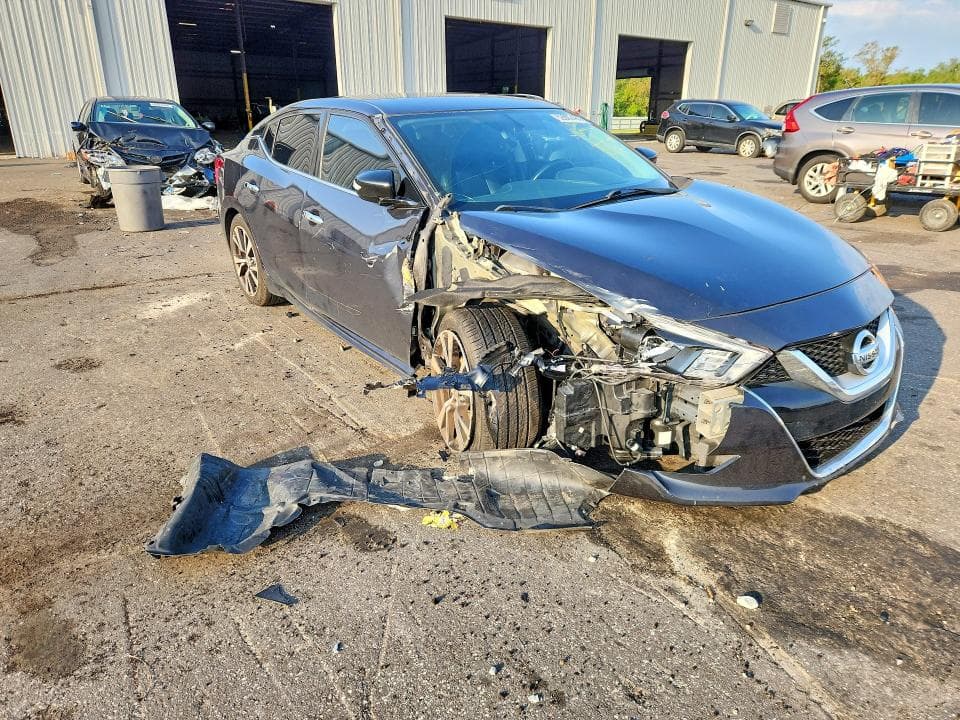 2017 NISSAN MAXIMA 3.5 SV 4