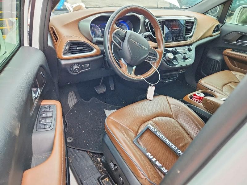 2020 CHRYSLER PACIFICA LIMITED 8