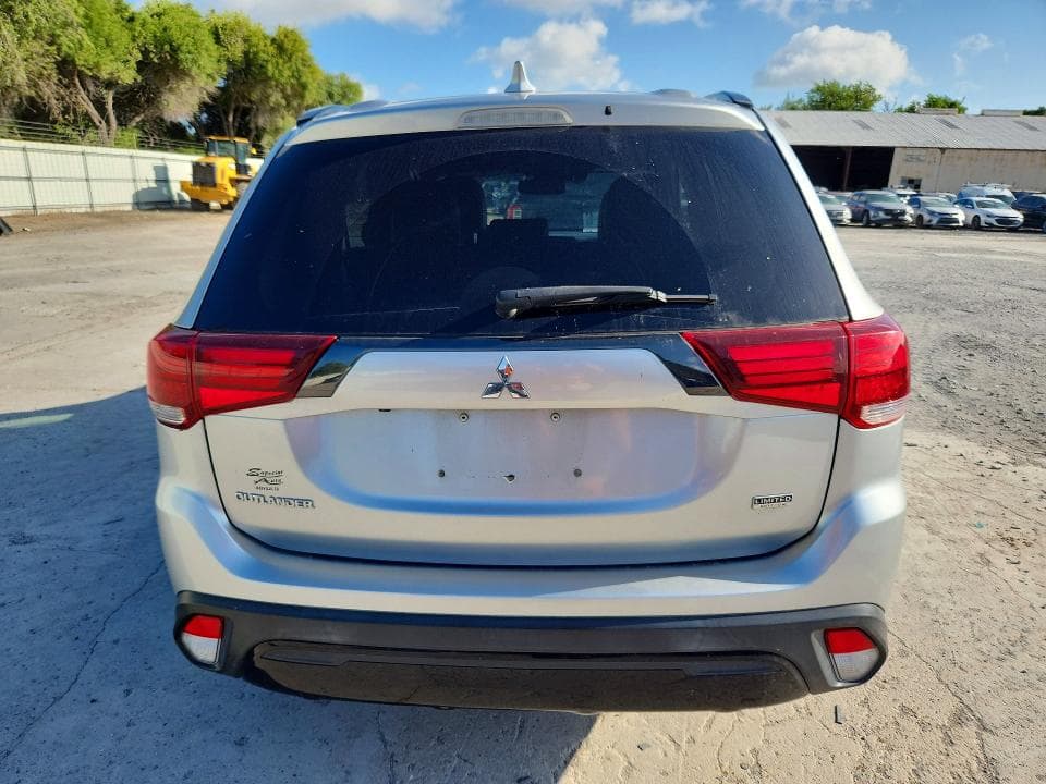 2020 MITSUBISHI OUTLANDER SE 6