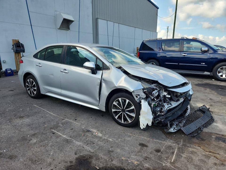 2020 TOYOTA COROLLA LE 4