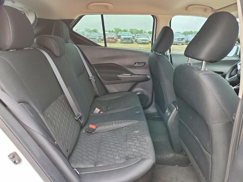 2023 NISSAN KICKS SV 10