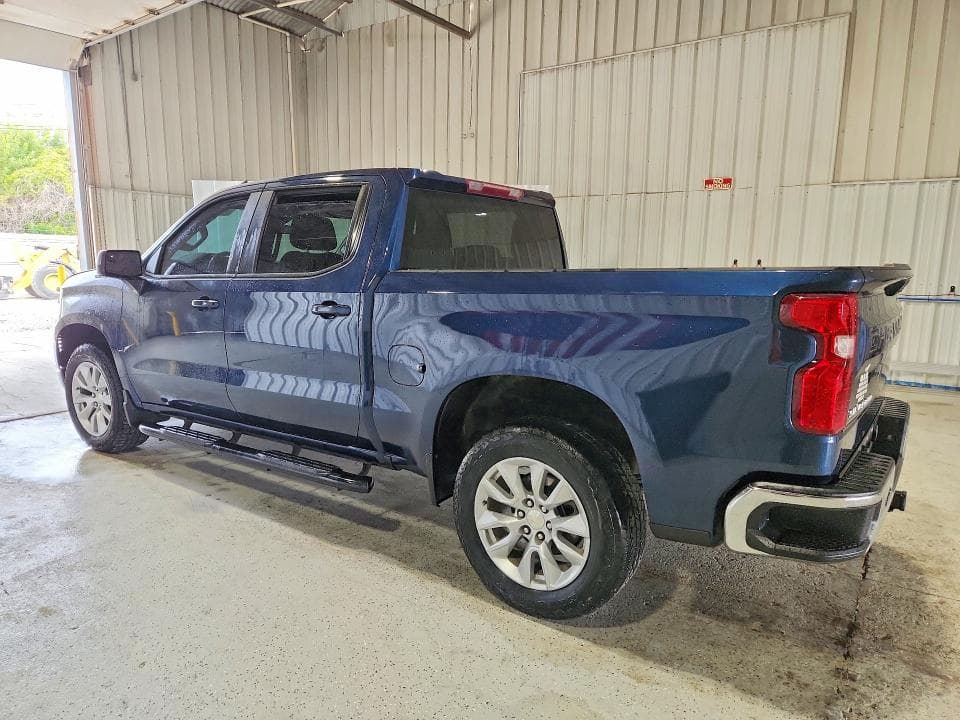 2022 CHEVROLET SILVERADO C1500 LT 2