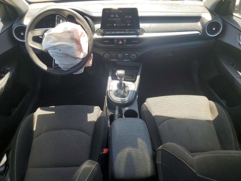 2024 KIA FORTE LXS 8