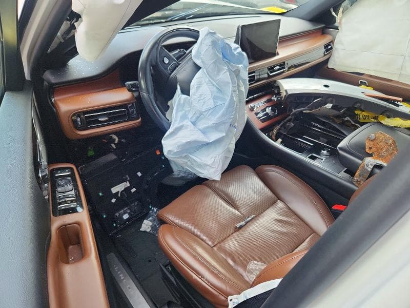 2021 LINCOLN AVIATOR RESERVE 8