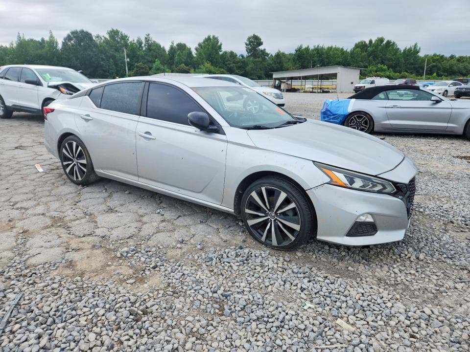 2019 NISSAN ALTIMA SR 4