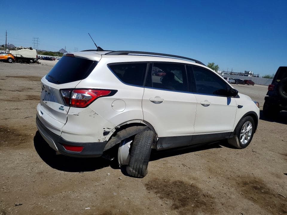 2018 FORD ESCAPE SE 3