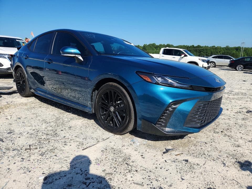 2023 TOYOTA CAMRY SE 4