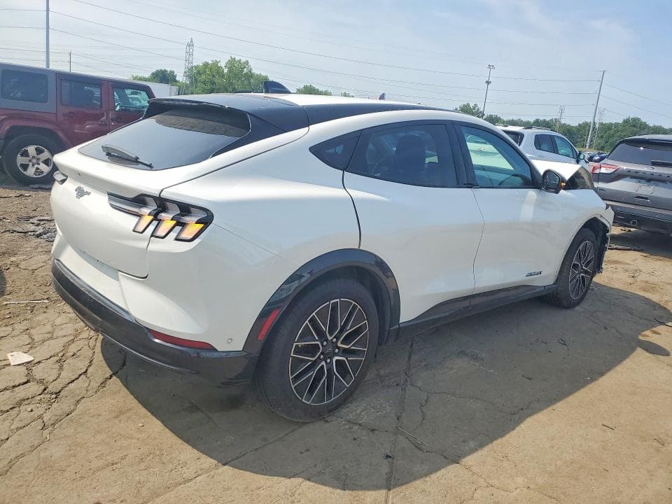 2024 FORD MUSTANG MACH-E PREMIUM 3