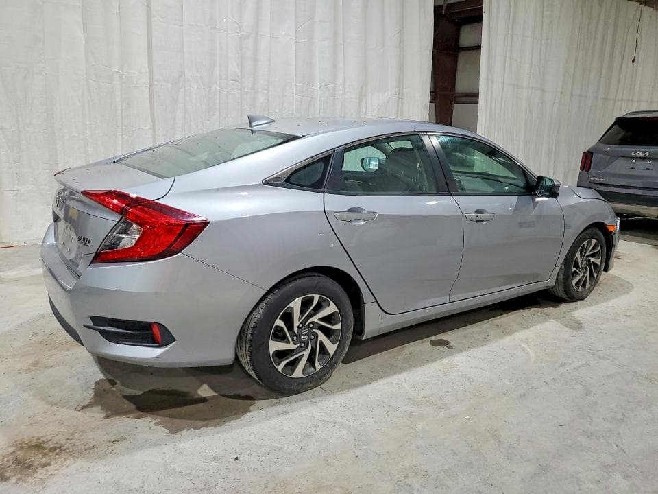 2018 HONDA CIVIC EX 3