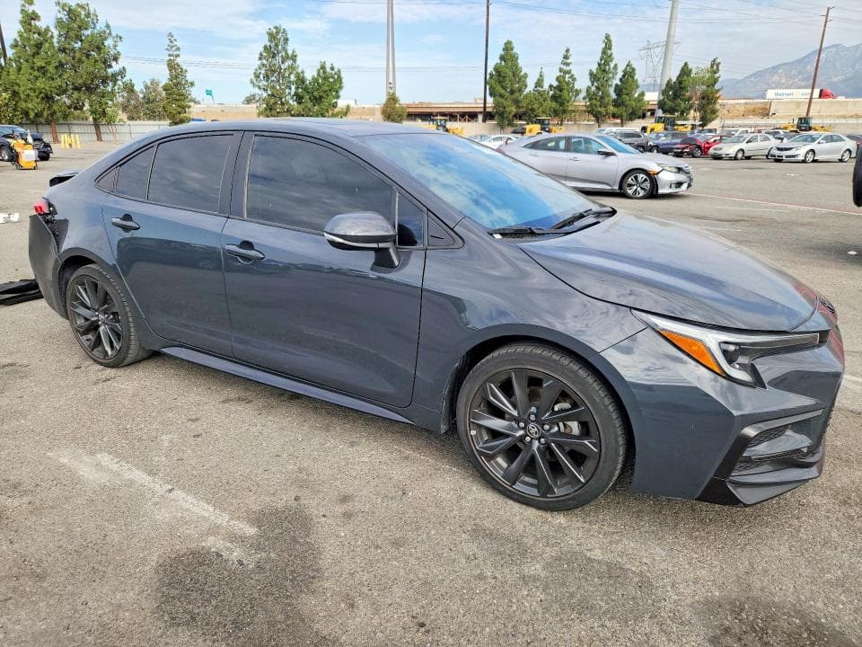 2024 TOYOTA COROLLA SE 4