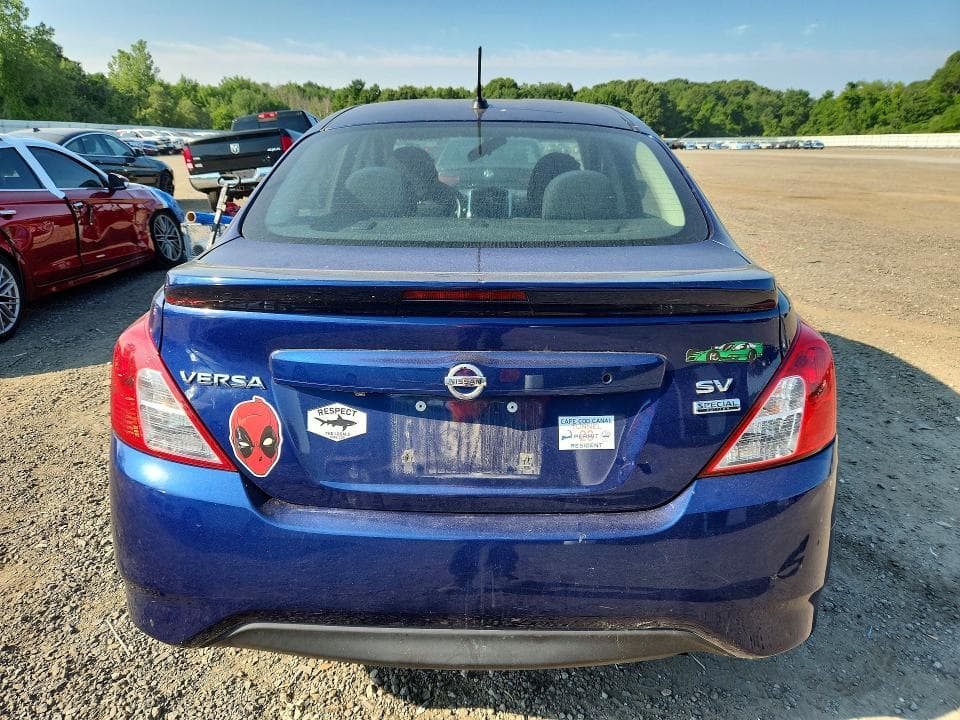 2019 NISSAN VERSA SV 6
