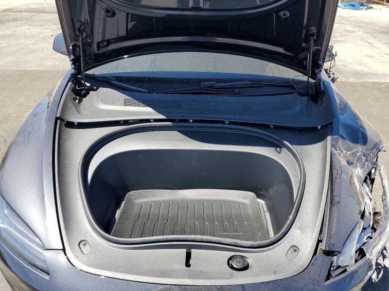 2026 TESLA MODEL 3 11