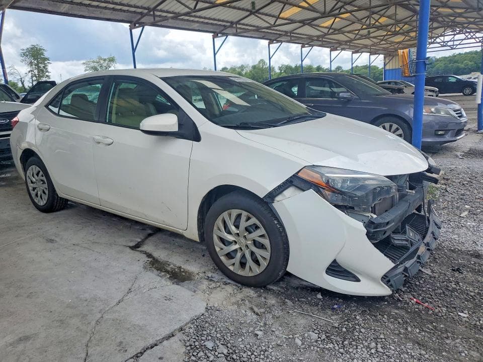 2018 TOYOTA COROLLA LE 4
