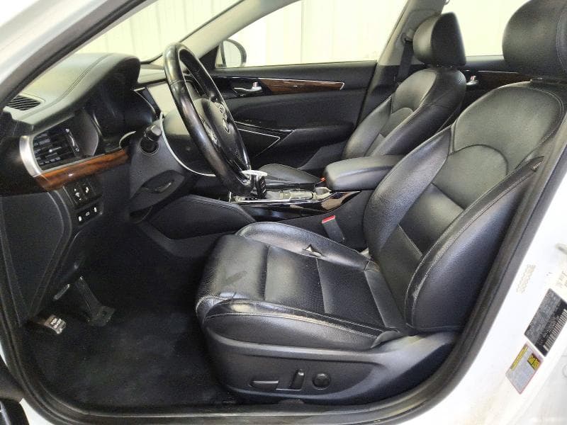 2017 KIA CADENZA PREMIUM 7