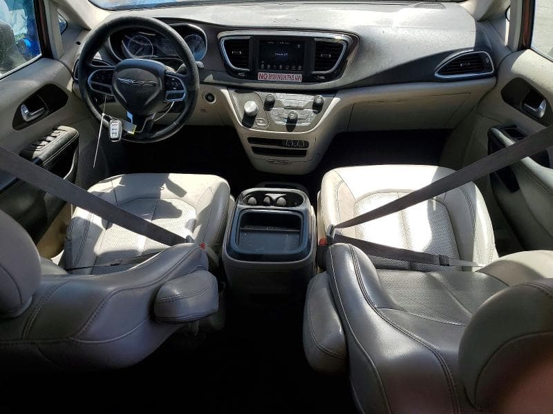 2021 CHRYSLER VOYAGER LXI 8