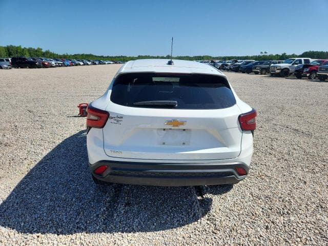 2025 CHEVROLET TRAX LS 6