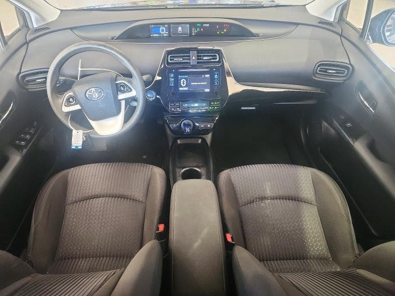 2017 TOYOTA PRIUS TWO 8