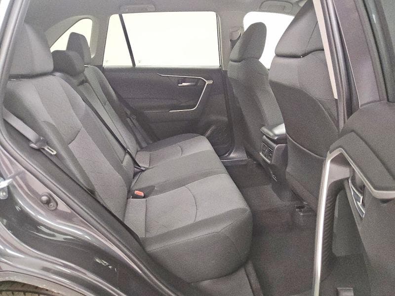 2024 TOYOTA RAV4 XLE 11