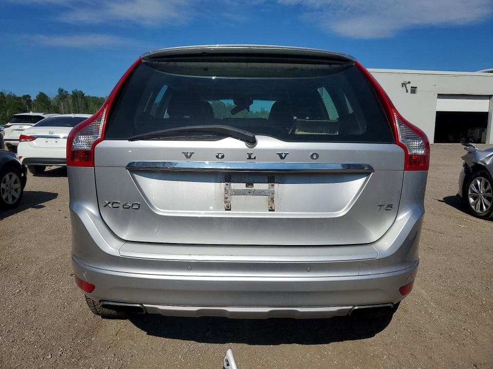 2017 VOLVO XC60 T5 6