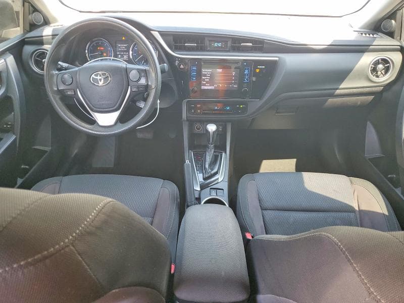 2017 TOYOTA COROLLA LE 8