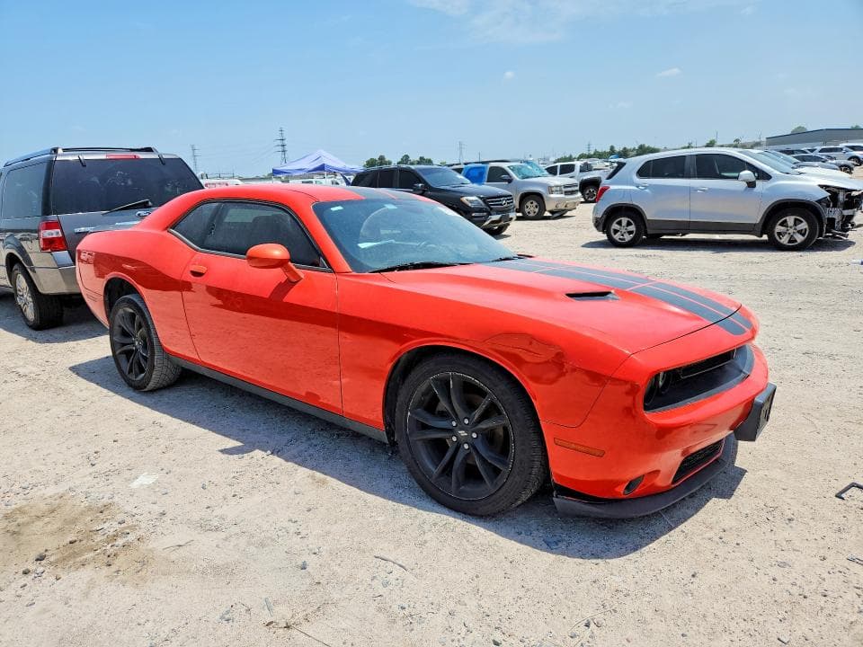 2017 DODGE CHALLENGER SXT 4