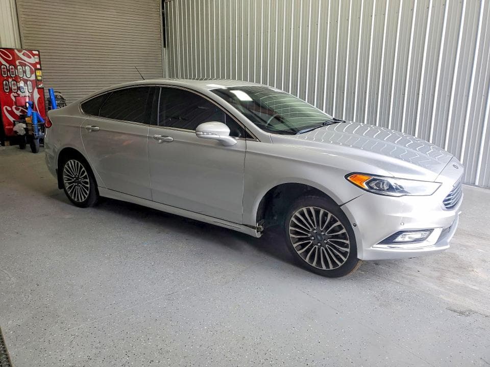 2017 FORD FUSION SE 4