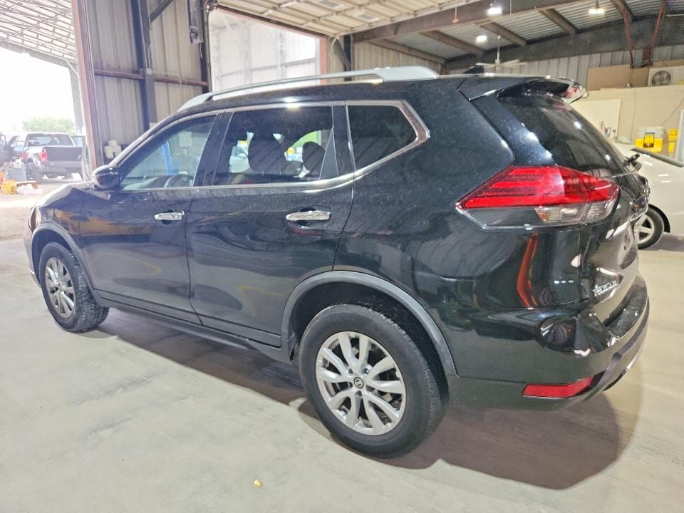 2017 NISSAN ROGUE SV 2