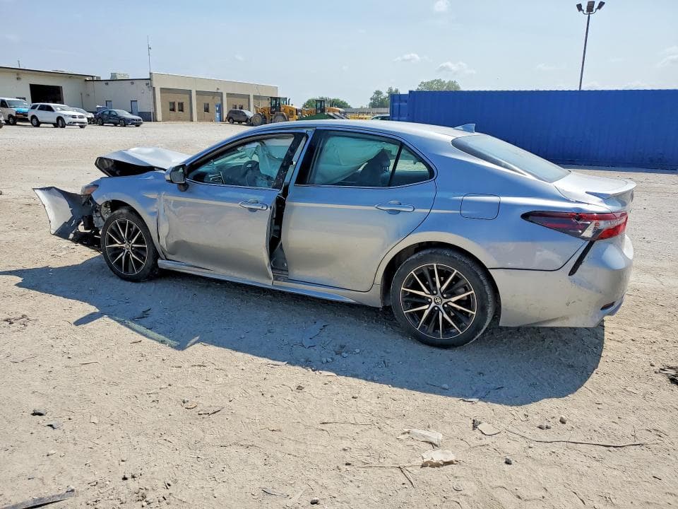 2021 TOYOTA CAMRY SE 2