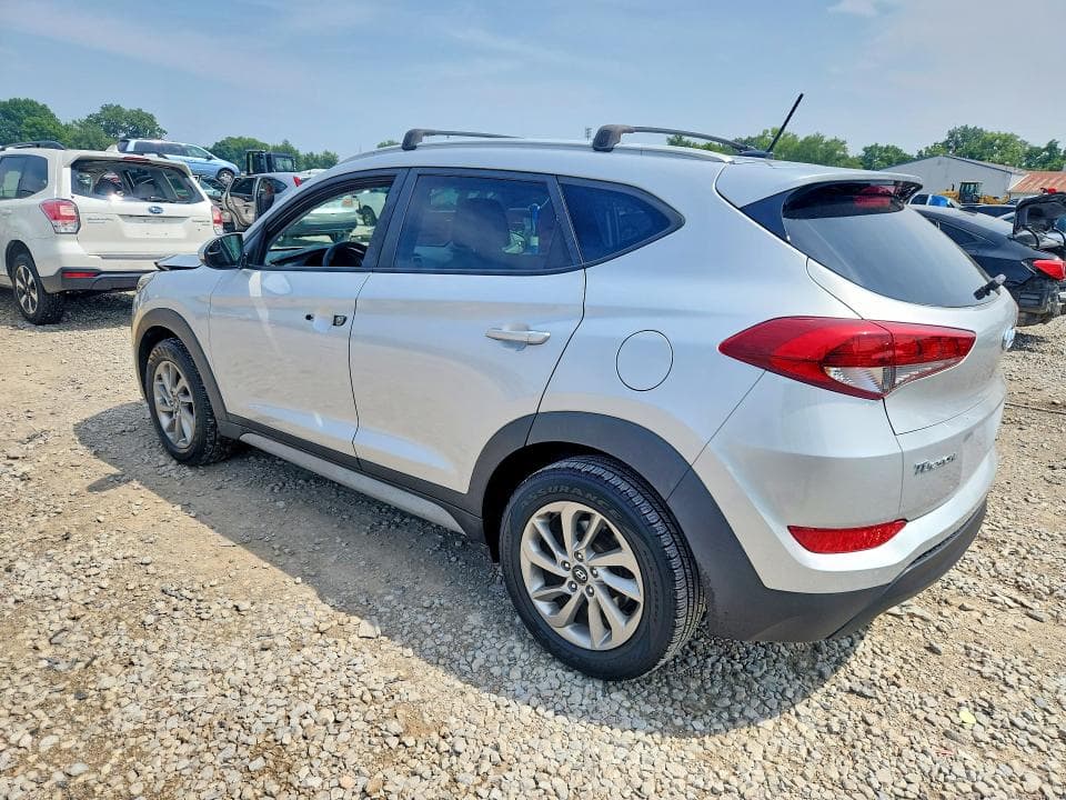 2017 HYUNDAI TUCSON SE 2