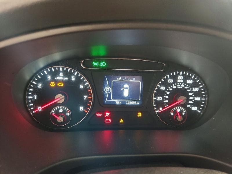 2017 KIA SORENTO LX 9