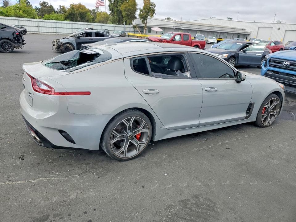 2021 KIA STINGER GT2 3