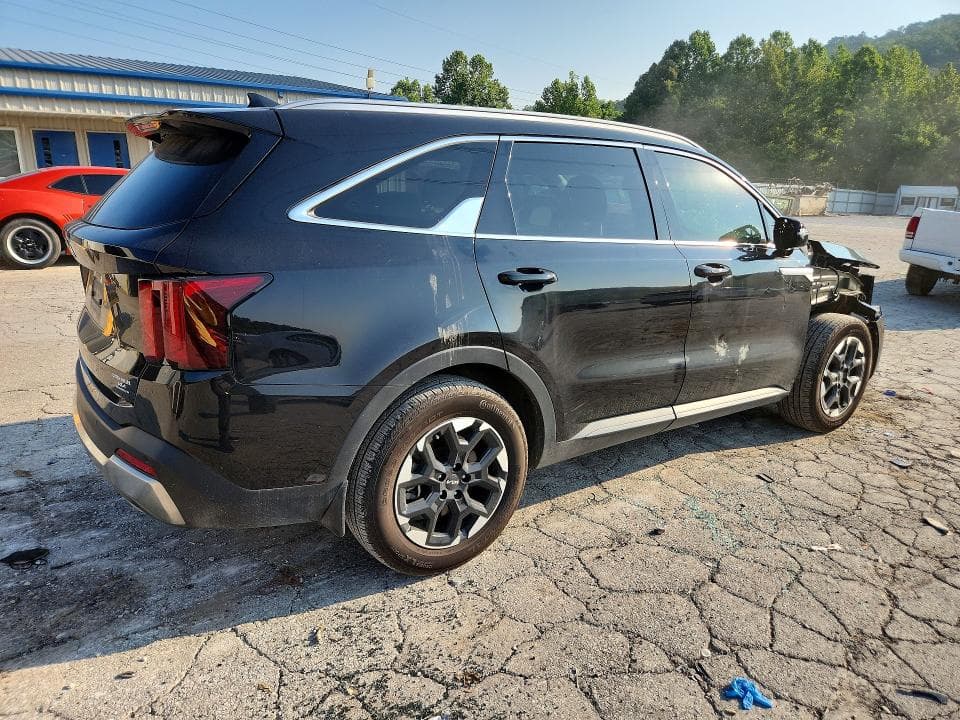 2025 KIA SORENTO S 3