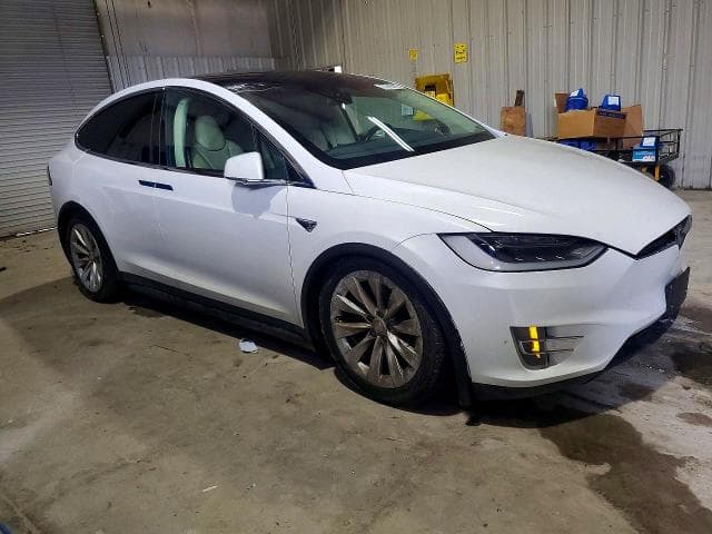 2017 TESLA MODEL X 4