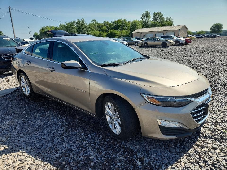 2022 CHEVROLET MALIBU LT 4