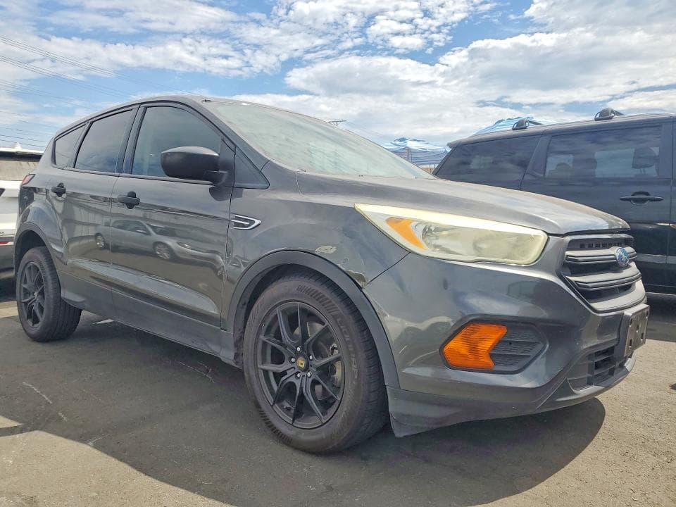 2017 FORD ESCAPE S 4