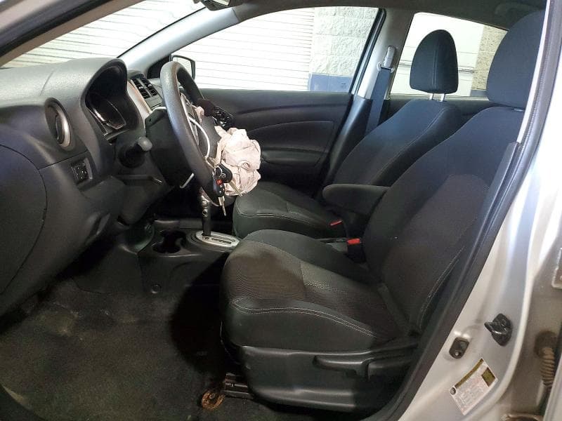 2017 NISSAN VERSA 1.6 SV 7